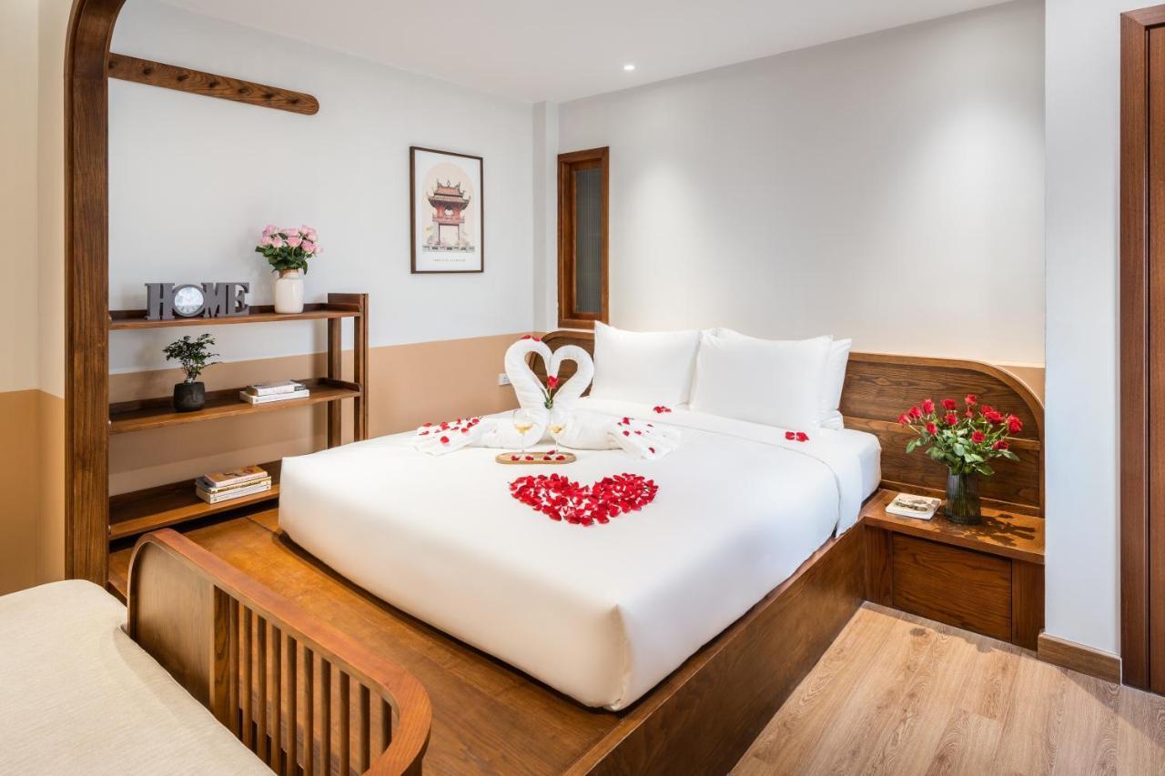 Le Parfum Apartment And Hotel Ханой Екстериор снимка