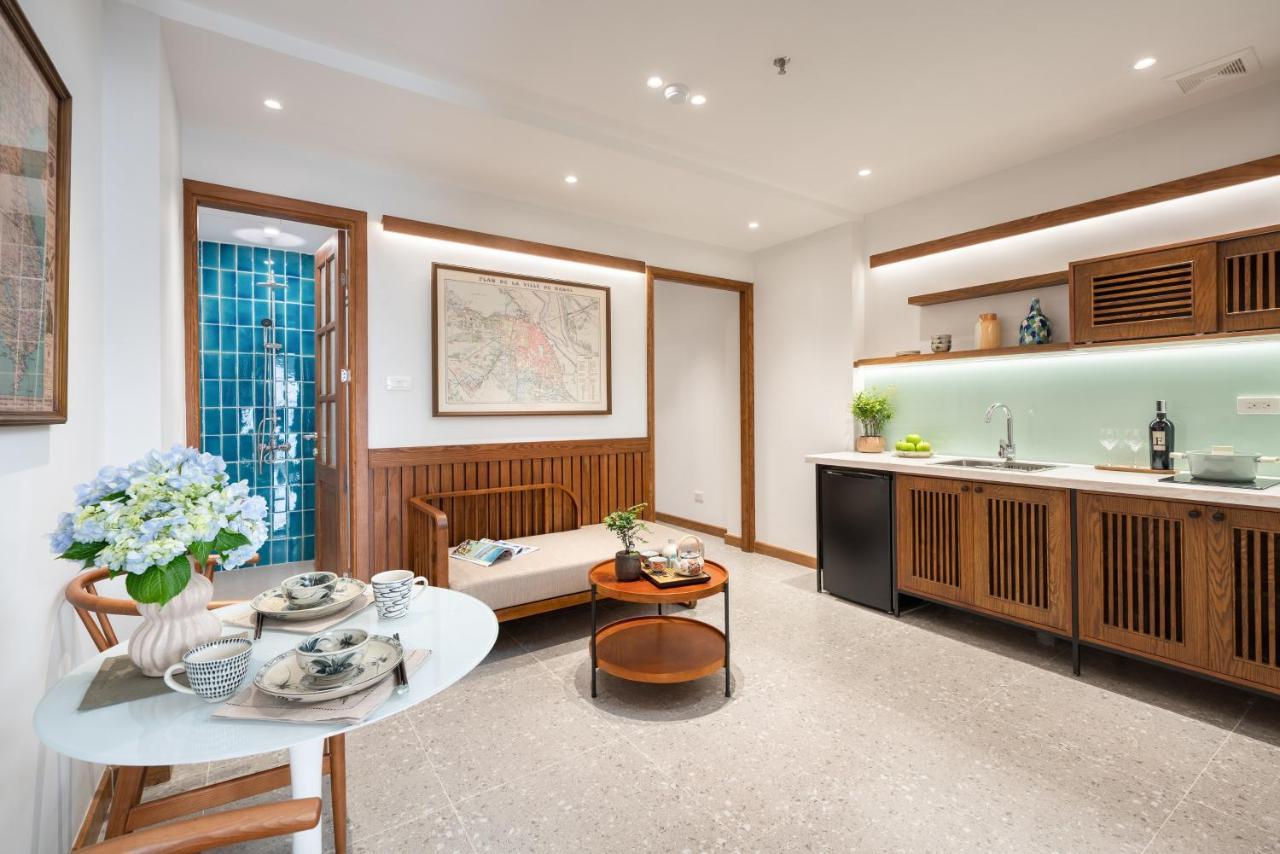 Le Parfum Apartment And Hotel Ханой Екстериор снимка
