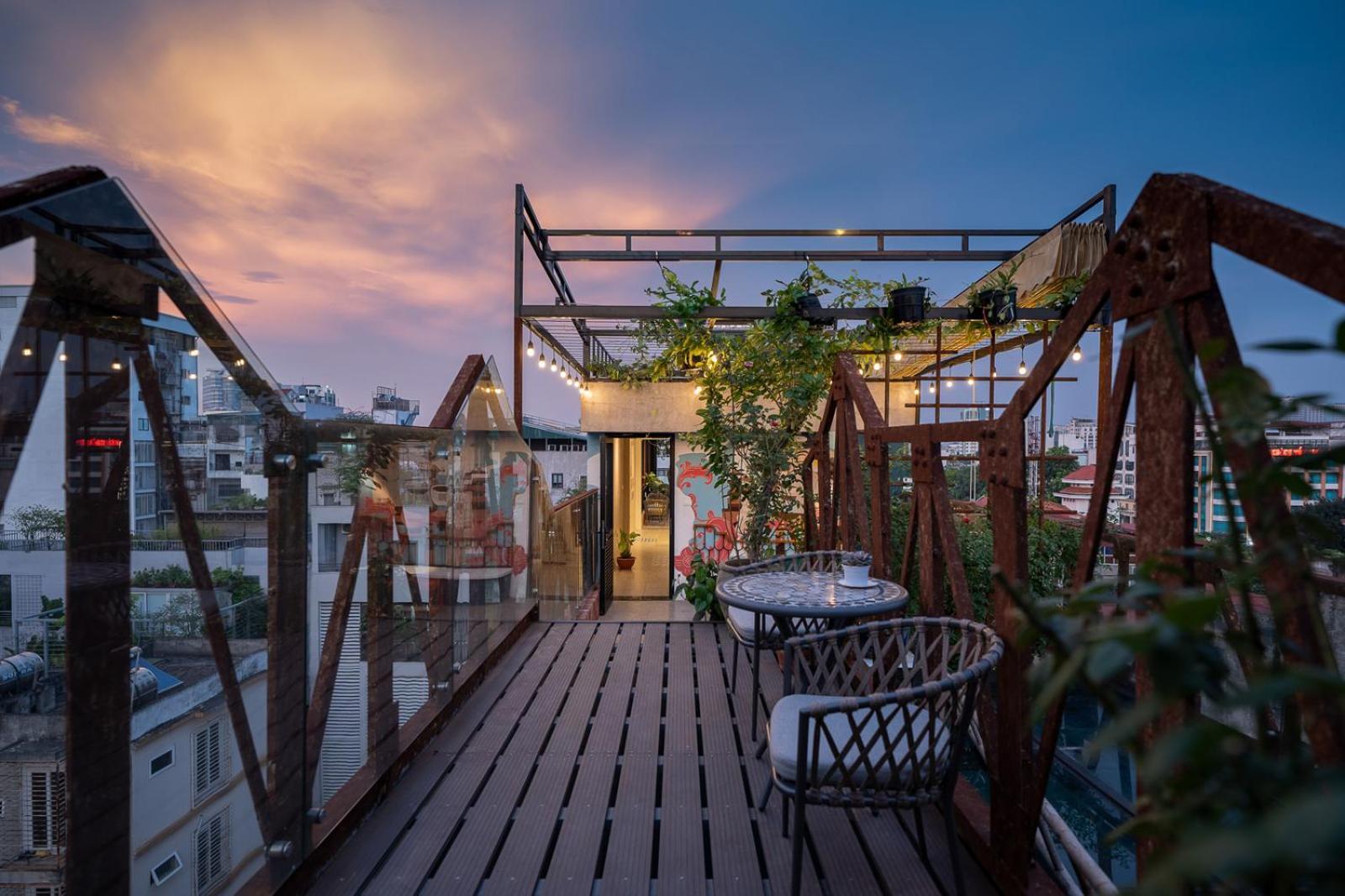 Le Parfum Apartment And Hotel Ханой Екстериор снимка