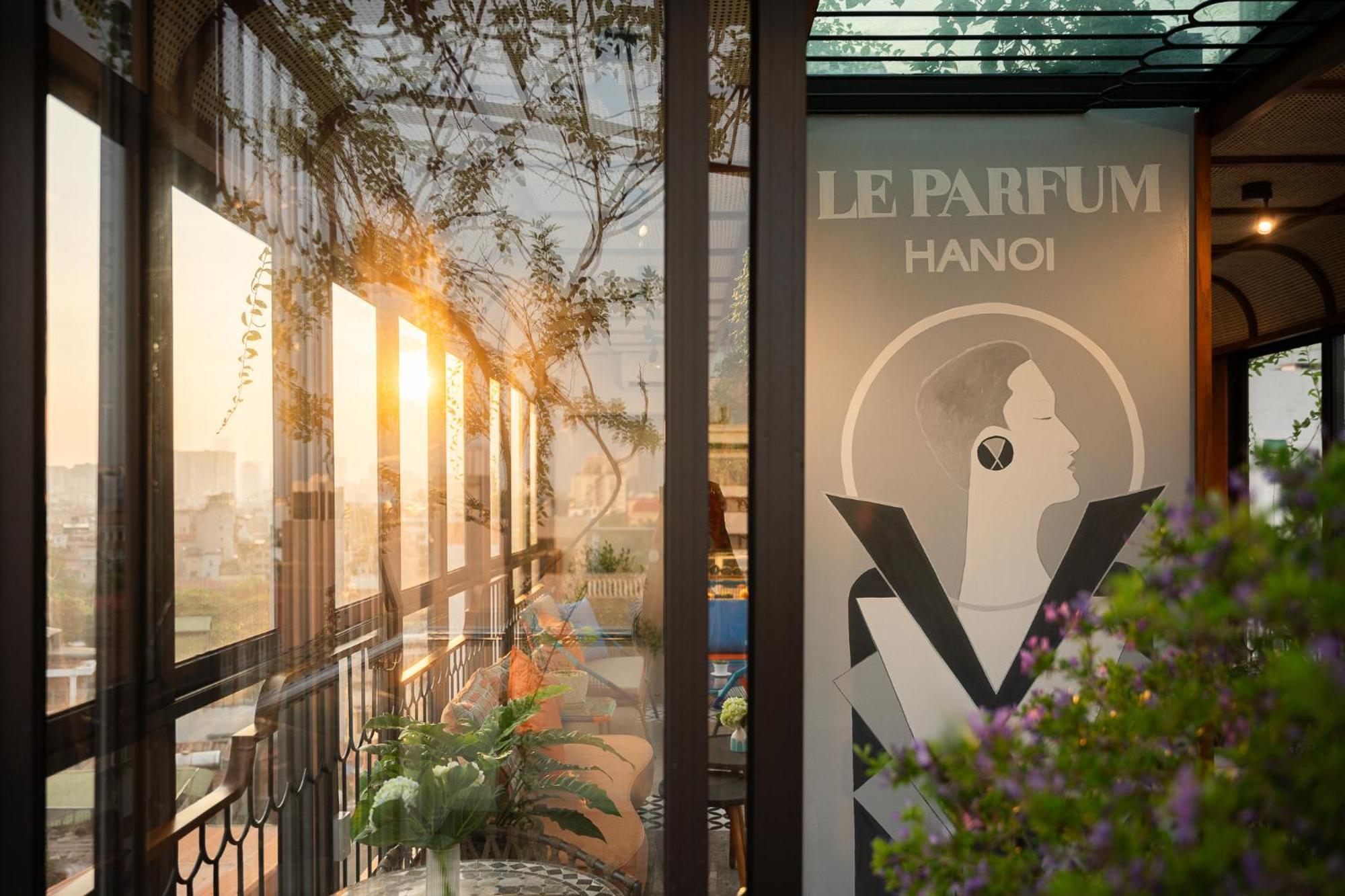 Le Parfum Apartment And Hotel Ханой Екстериор снимка