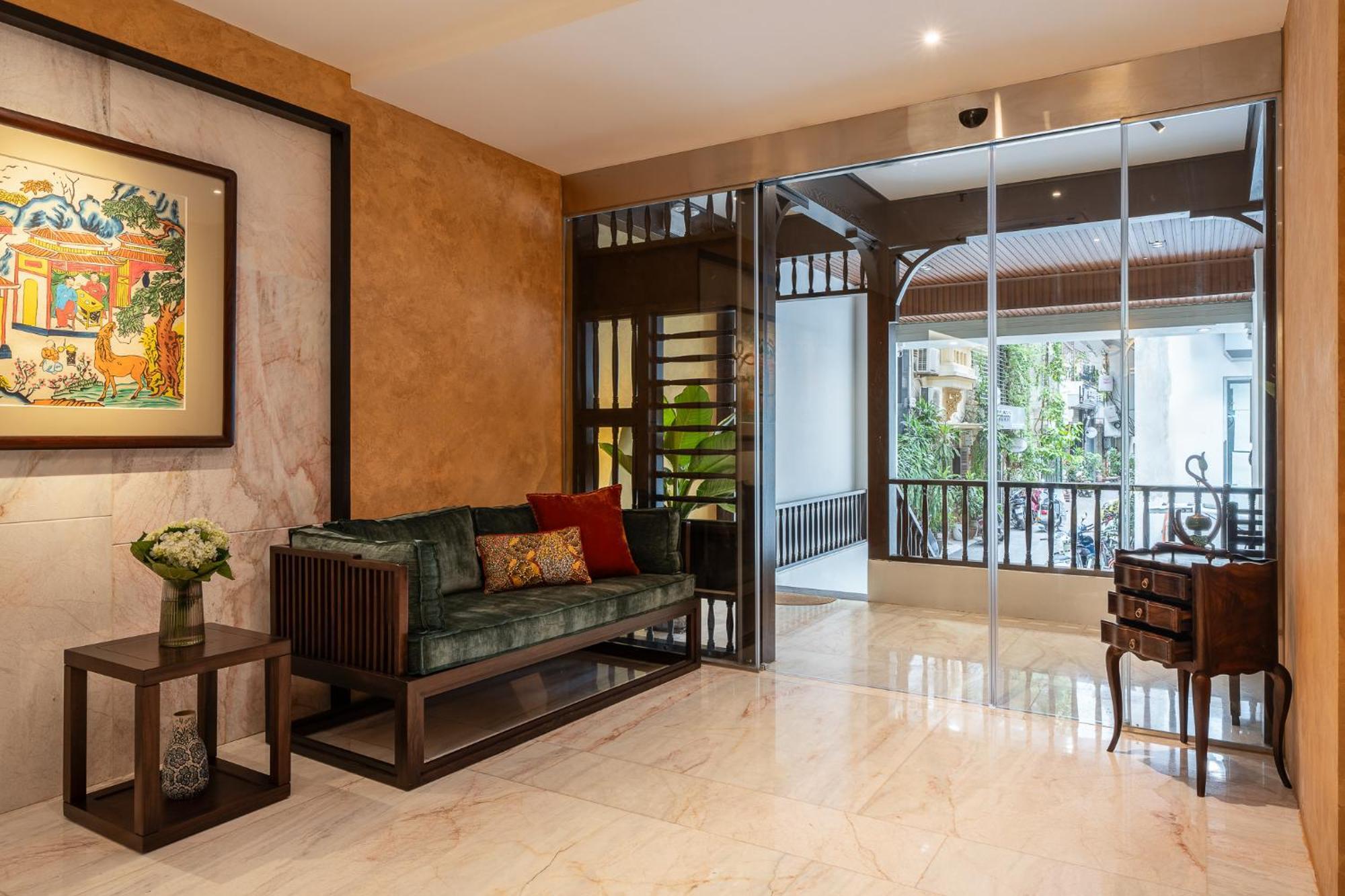 Le Parfum Apartment And Hotel Ханой Екстериор снимка