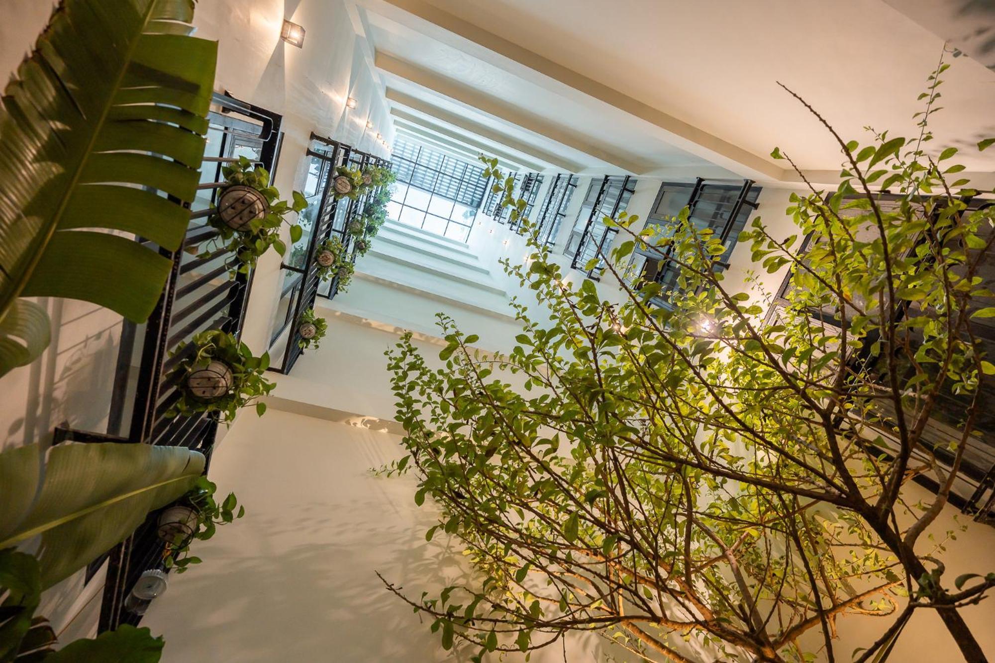 Le Parfum Apartment And Hotel Ханой Екстериор снимка