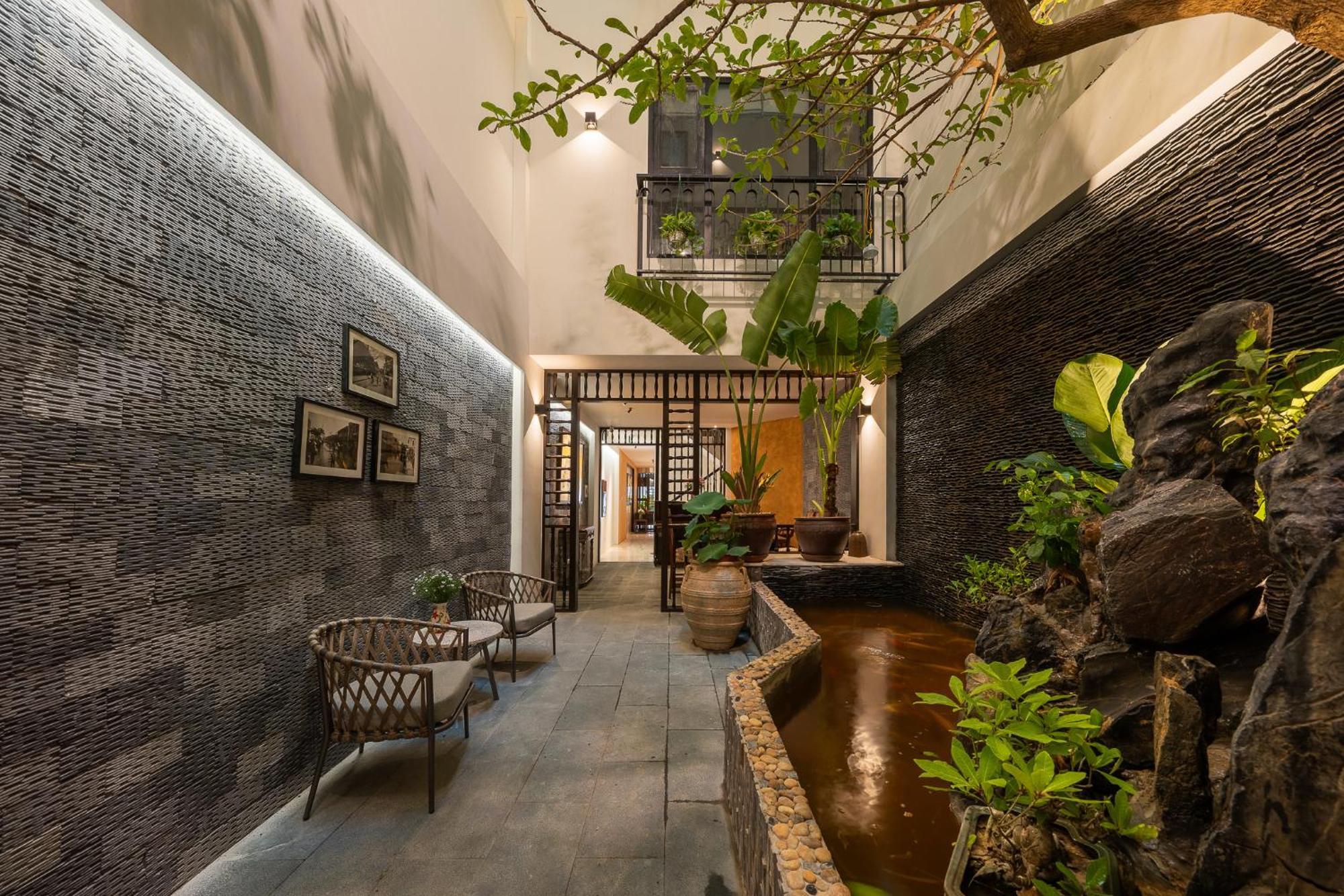 Le Parfum Apartment And Hotel Ханой Екстериор снимка