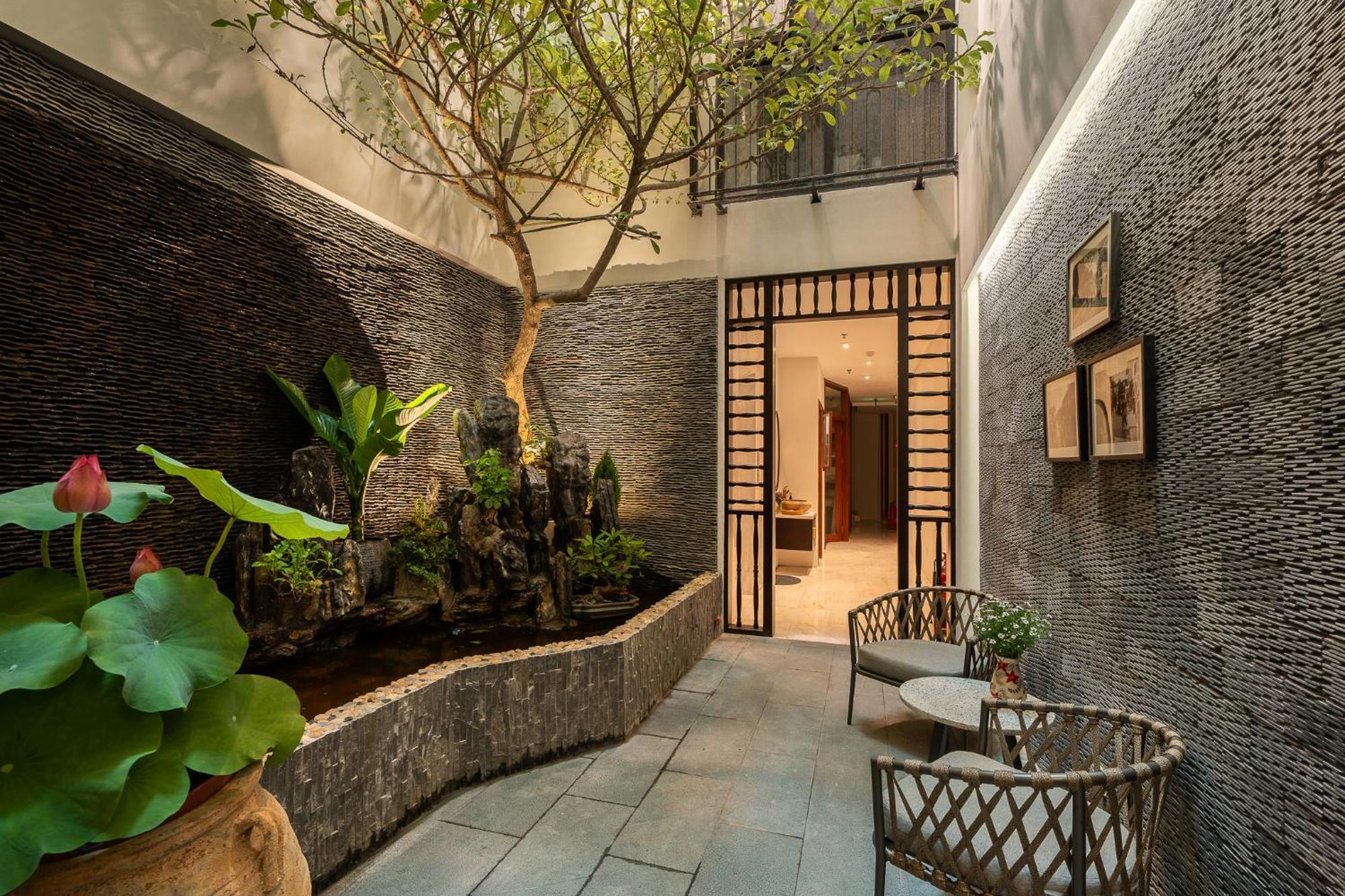 Le Parfum Apartment And Hotel Ханой Екстериор снимка